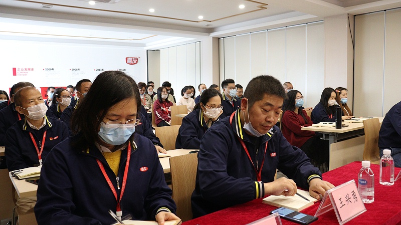 �й�ʯ����ί��У��У������mg����ͻ���쵼�������� (3)