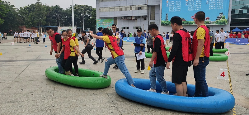 �Ϻ����ҵļ����ǣ�ʯ����ڰ˽�����ְ��Ȥζ���mg����ͻ�ƻ��塰���Ƚ���