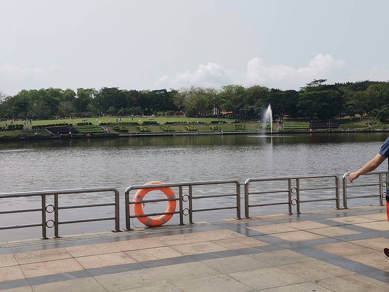 �������ջᡪ���ж�������һ·ͬҵ��